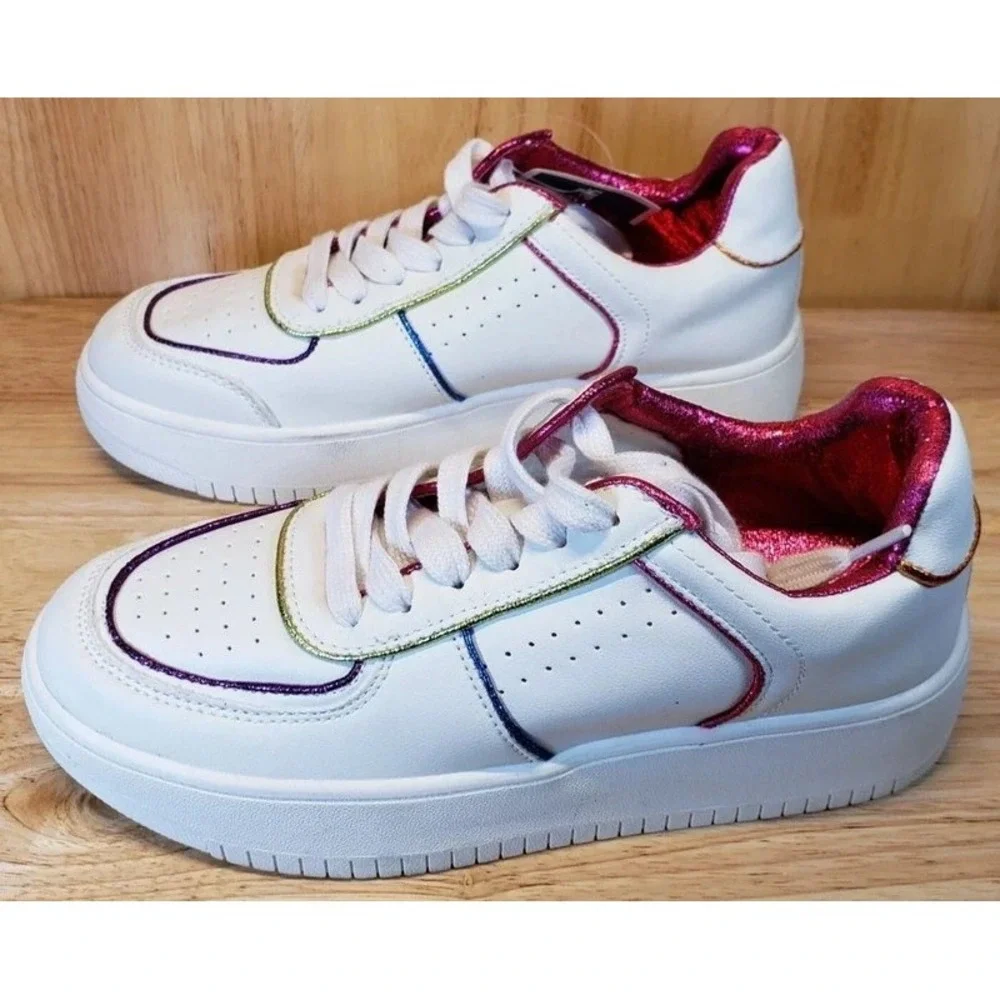 Steve Madden Girls White Platform Sneakers Rainbow Metallic Trim Size 4 Youth